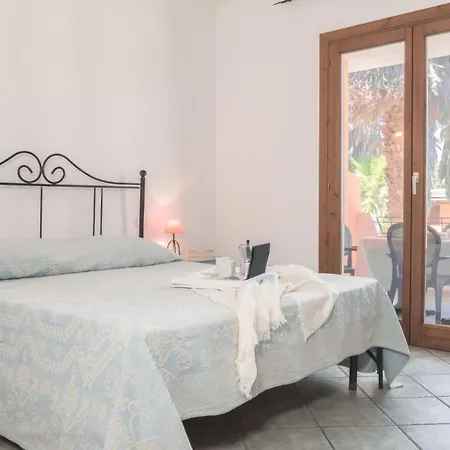 Village Aparthotel