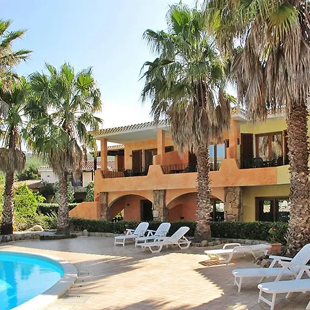 Aparthotel Village 4*