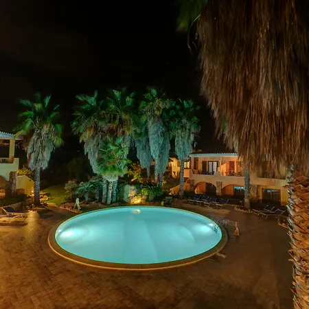 Village 4* Palau