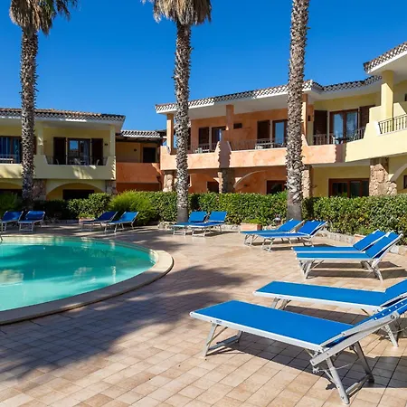 Village Aparthotel