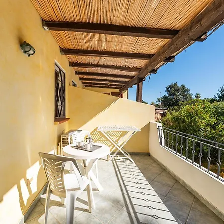 Village Aparthotel 4*