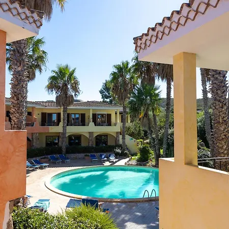 Village Aparthotel 4*