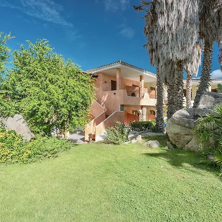 Aparthotel Village Palau
