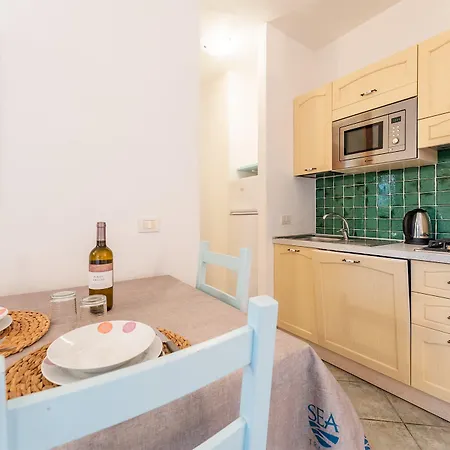 Aparthotel Village 4*