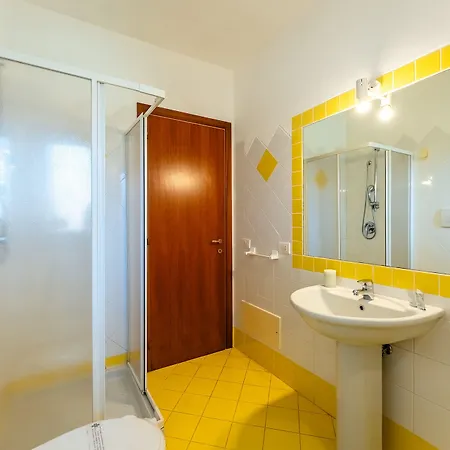 Aparthotel Village 4*