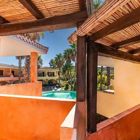 Village Aparthotel