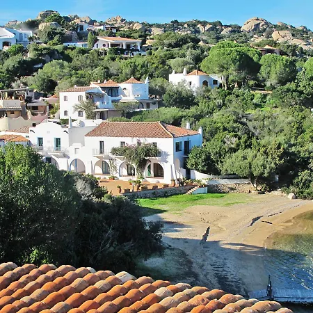Village 4* Palau