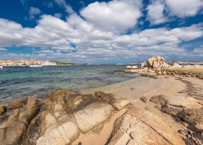 Aparthotel Village Palau