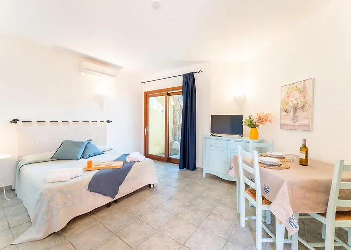 Village Aparthotel 4*